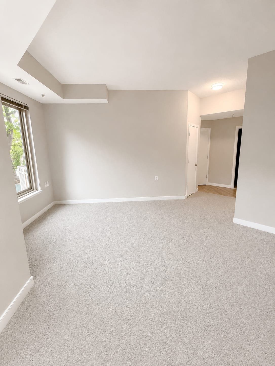 Building Photo - 7500 Woodmont Ave