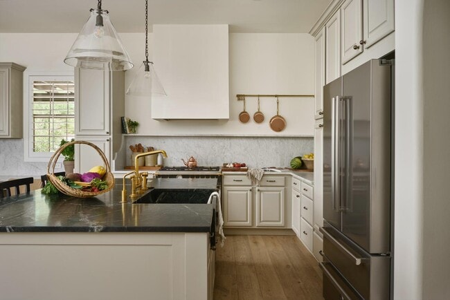 Building Photo - 18388 N 93rd Pl