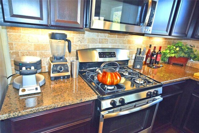 Building Photo - 10504 Branden Ct