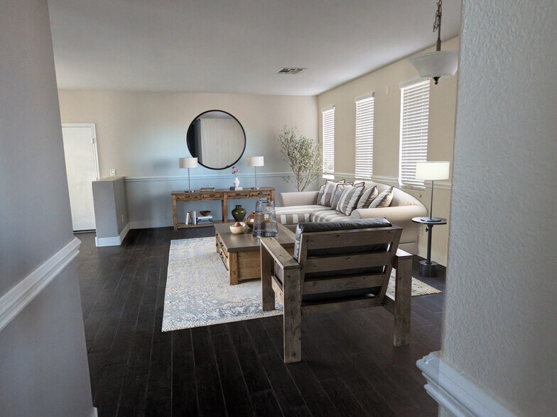 Building Photo - 2848 Trossachs St