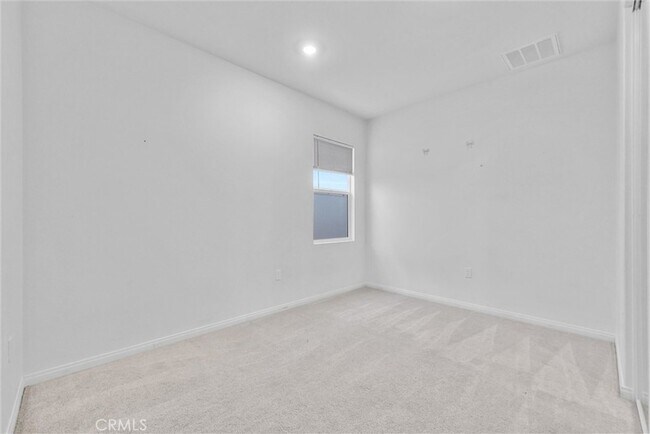 Building Photo - 4688 Florence Dr