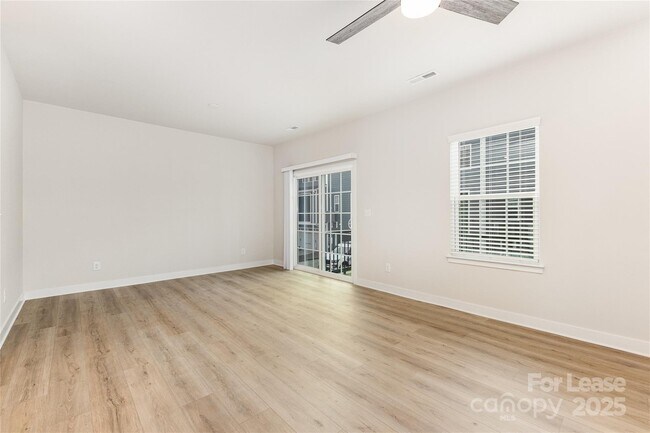 Building Photo - 306 New Gallant Dr
