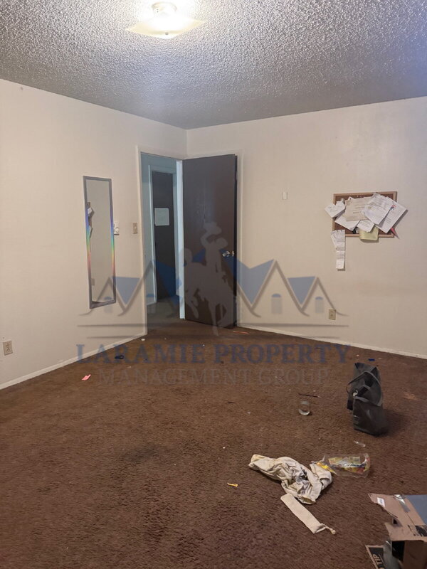 Building Photo - 714 Downey St