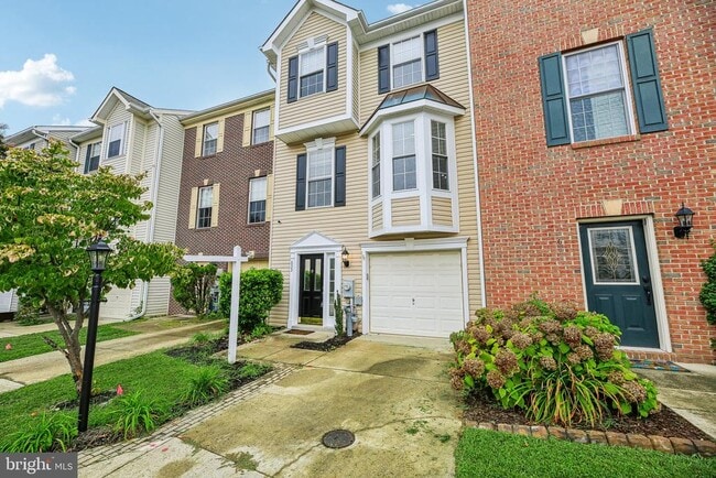 Building Photo - 633 Baystone Ct