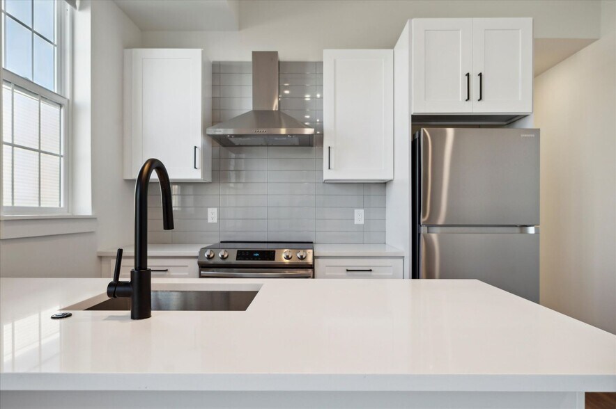 Interior Photo - Aston Lofts