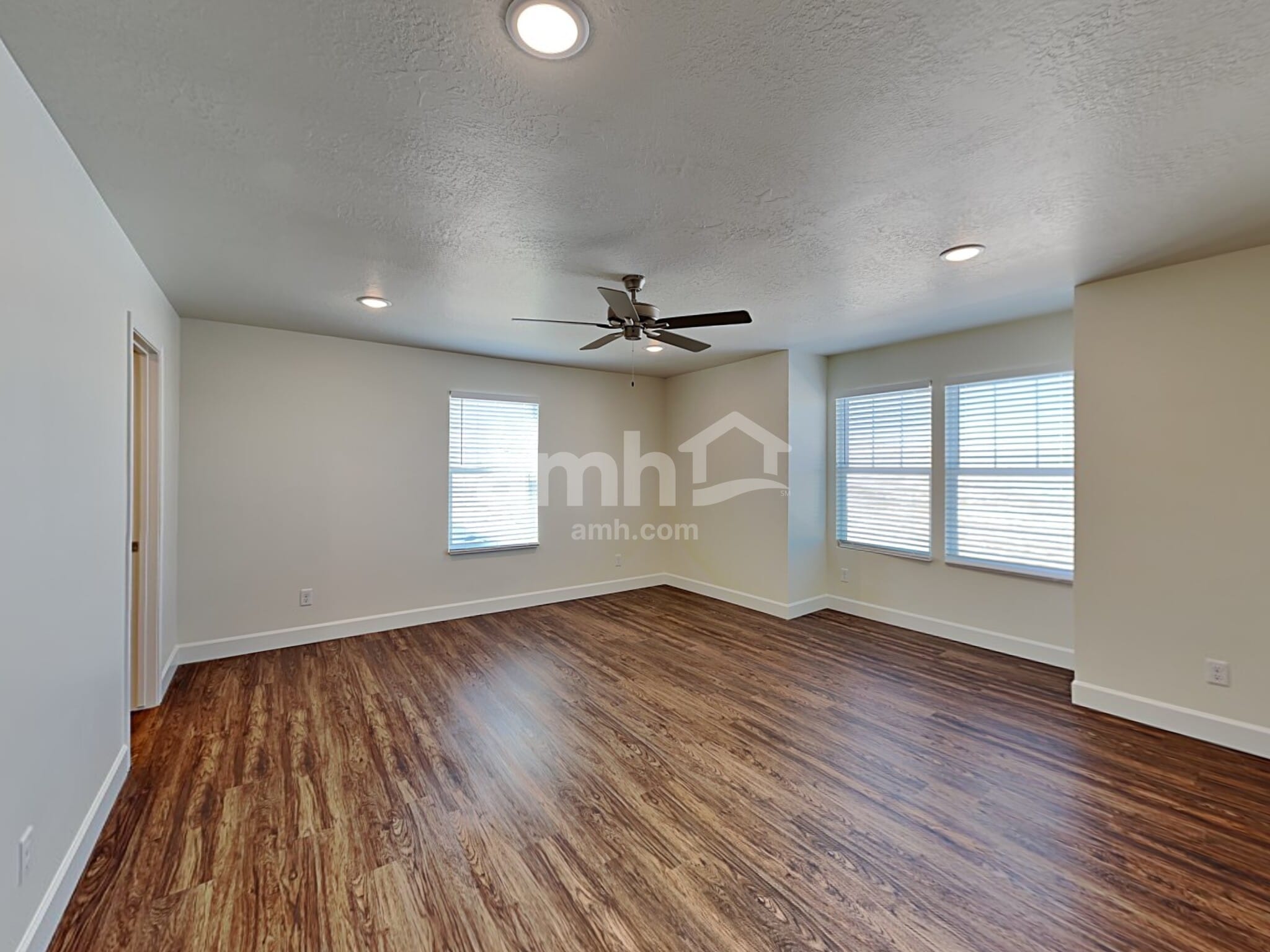 Building Photo - 6028 W Copper Hawk Dr