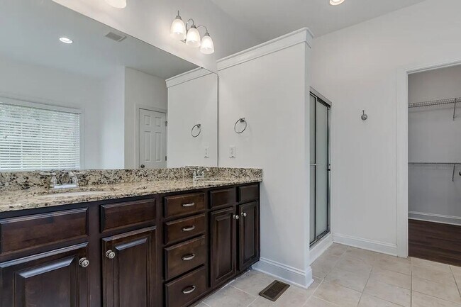 Building Photo - Beautiful home in Longcreek Plantation- Heritage Forest