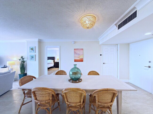 Building Photo - 3546 S Ocean Blvd