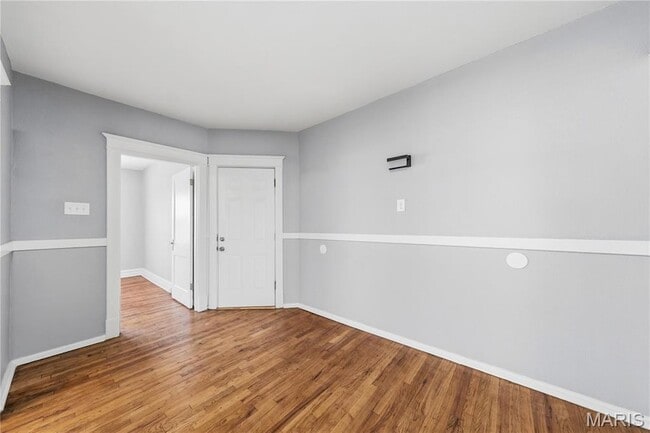 Building Photo - 4643 Evans Ave