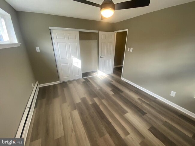 Building Photo - 326 Van Kirk St