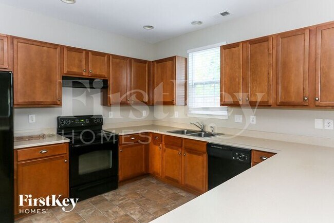 Building Photo - 11101 Dulin Creek Blvd