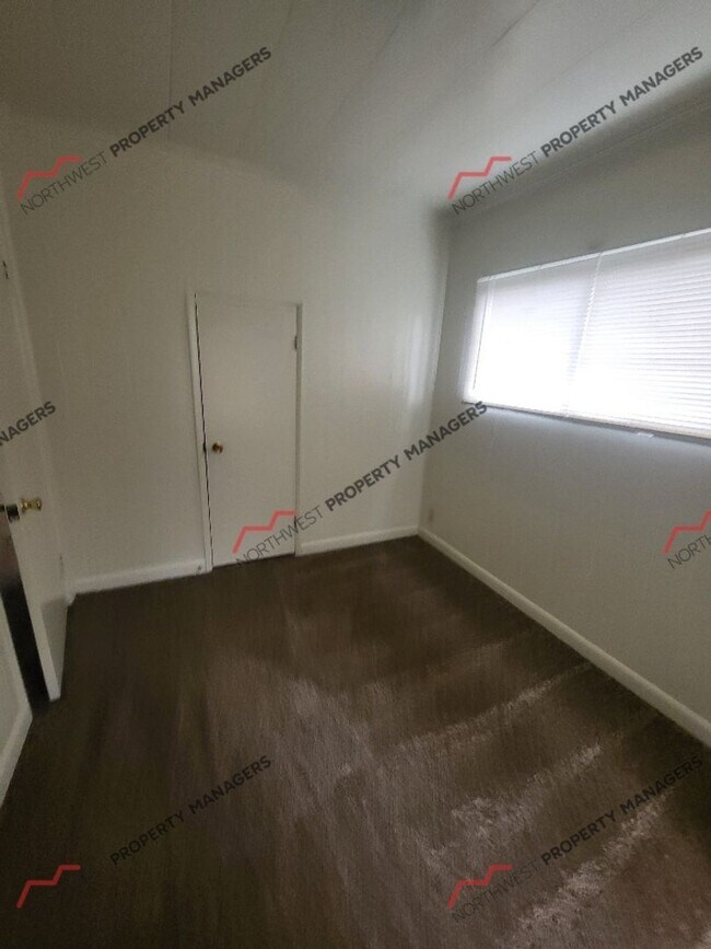 Building Photo - STATUS: *PENDING APPLICATION*  | R13F | $1495