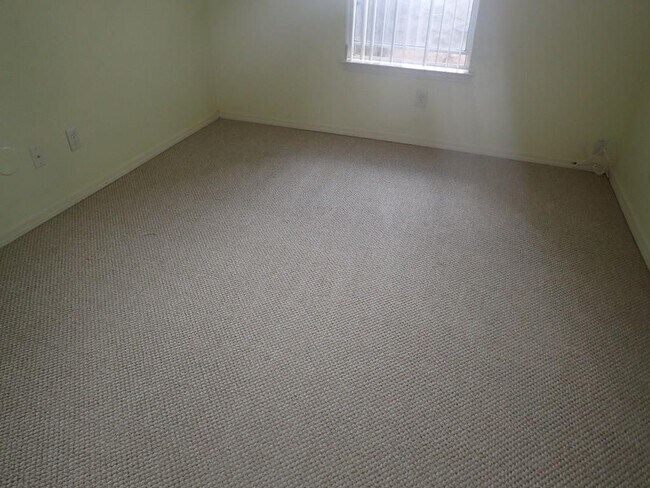 Building Photo - 12444 Tierra Inca Dr