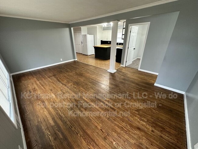 Building Photo - 5016 Norwood Ave