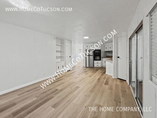 Building Photo - 264 W Aliso Dr