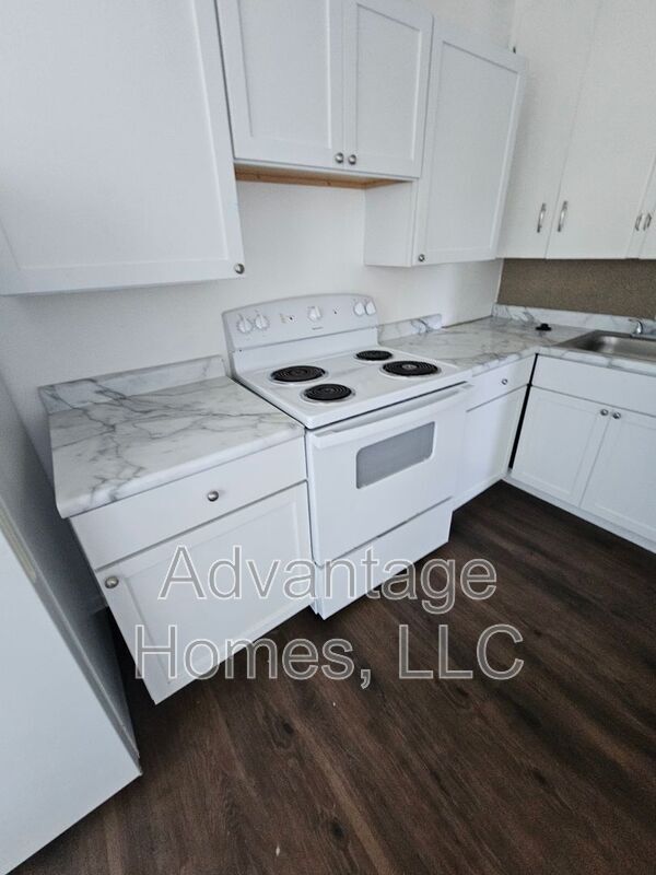 Building Photo - 1007 N Scott Ave