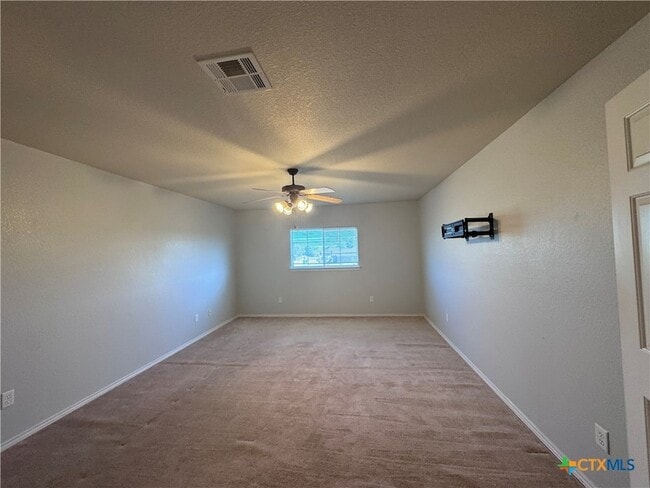 Building Photo - 701 Black Hills Trail
