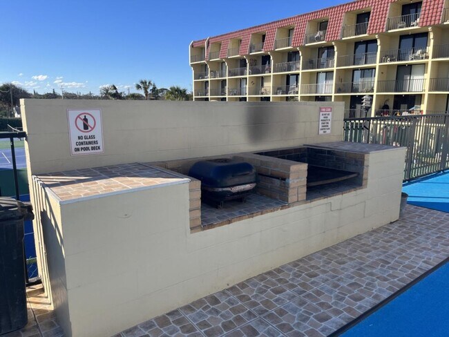 Building Photo - Amazing Ocean View from Pool or Jacuzzi - ...