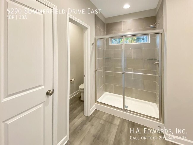 Building Photo - 5290 Summerfield E Dr