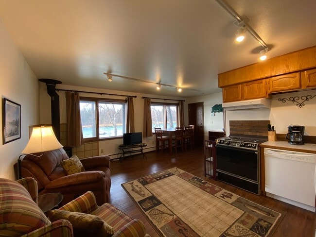 Building Photo - 34375 Keystone Dr