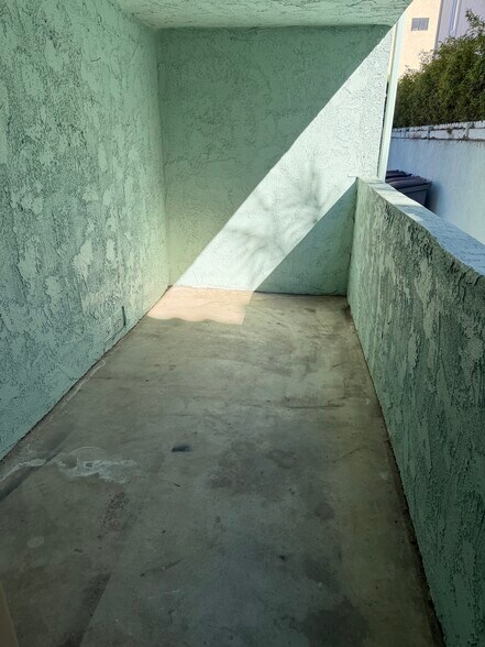 Bedroom Patio - 718 N Guadalupe Ave