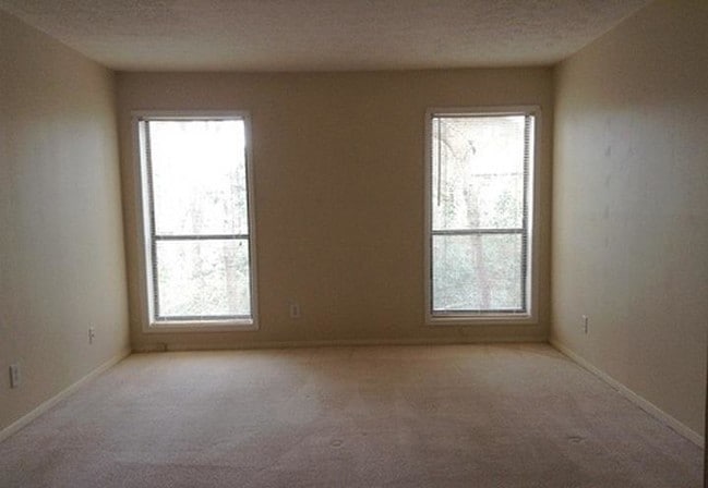 Building Photo - 3880 Cedar Circle