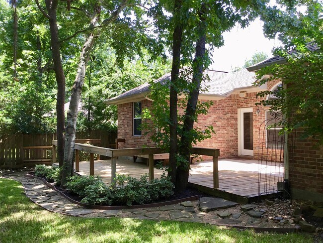 Building Photo - 14 Heron Hollow Ct