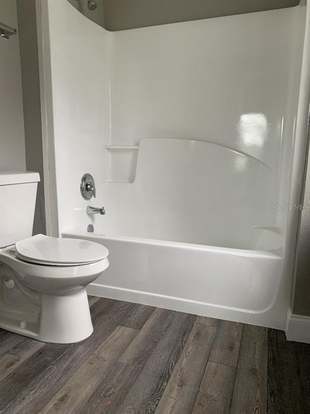 Building Photo - 7323 R J Cove Ct