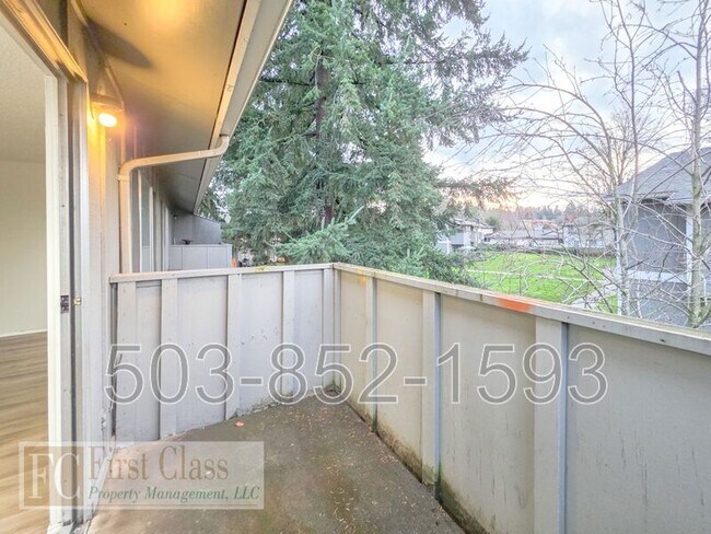 Building Photo - 1380 NE 186th Ave