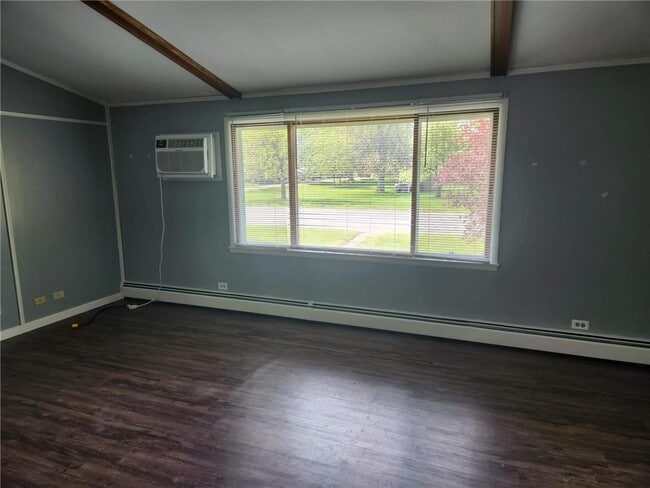 Building Photo - 255 6th Ave NE