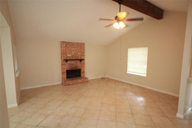 Building Photo - 2314 Townhall Ln