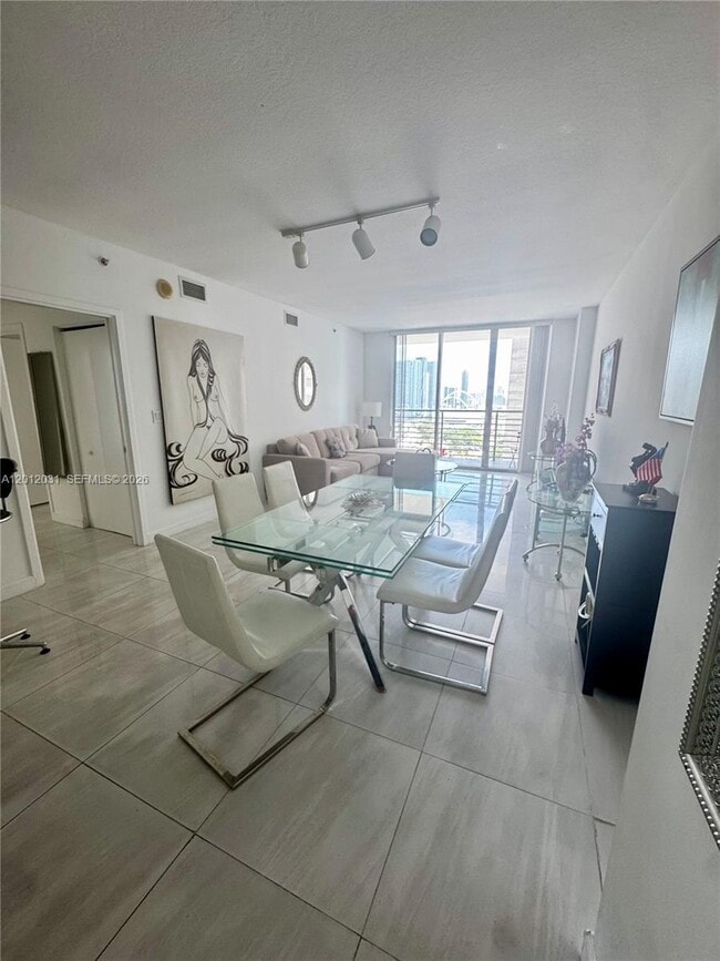 Building Photo - 335 S Biscayne Blvd