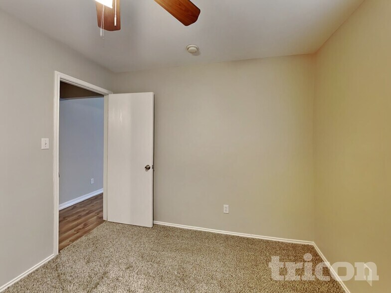 Building Photo - 5718 Magnum Dr