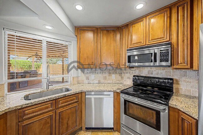 Building Photo - 4526 W Jupiter Way