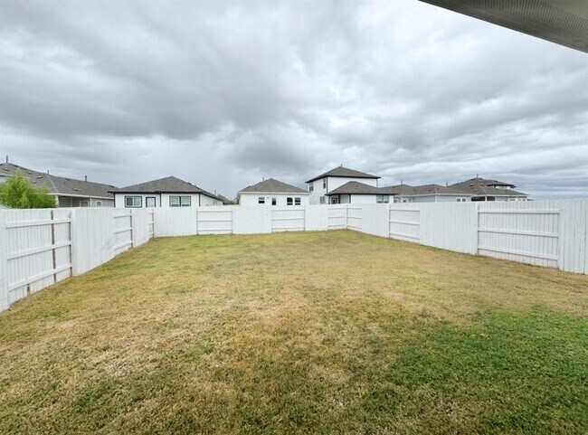 Building Photo - 204 Tillage Rd