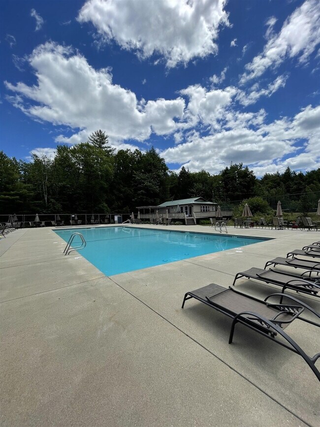 Building Photo - 6 Deer Cir