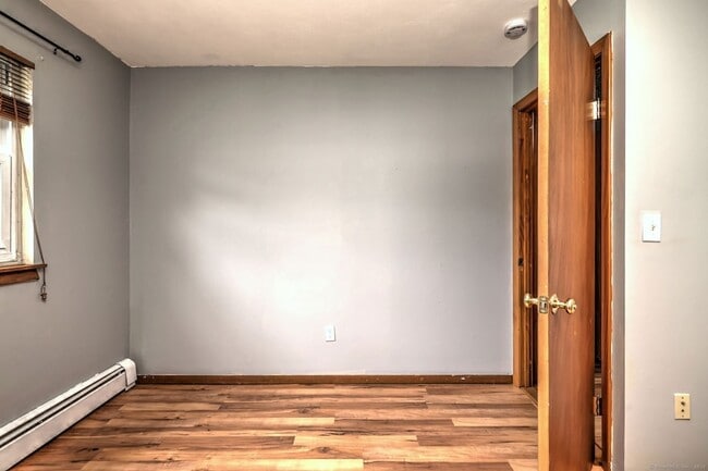 Building Photo - 55 Lantern Park Dr