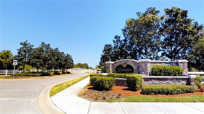 Building Photo - 1296 Lexington Manor SW