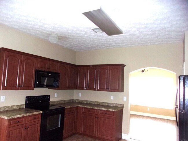 Building Photo - 718 Briarcliff Pl