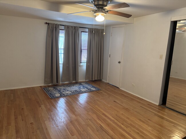 Building Photo - 556 Hartmann Ln