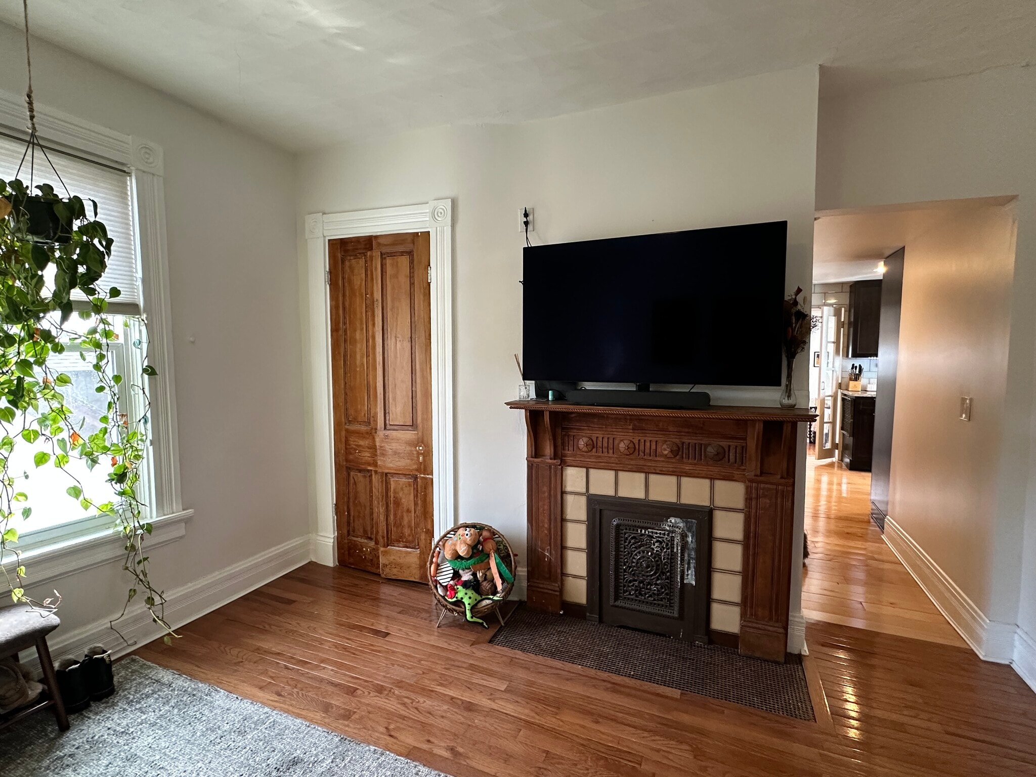 Living Room - 1781 William Howard Taft Rd