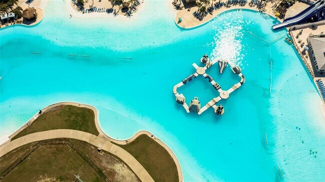 Building Photo - 31974 Blue Passing Loop