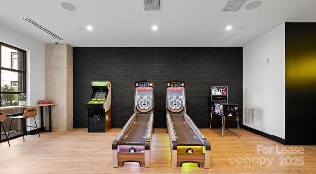 Building Photo - 4312 Yancey Rd