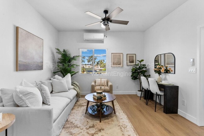 Building Photo - 4286 Samoset Ave