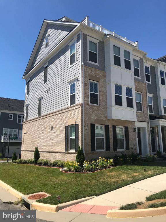 Building Photo - 17351 Redshank Rd