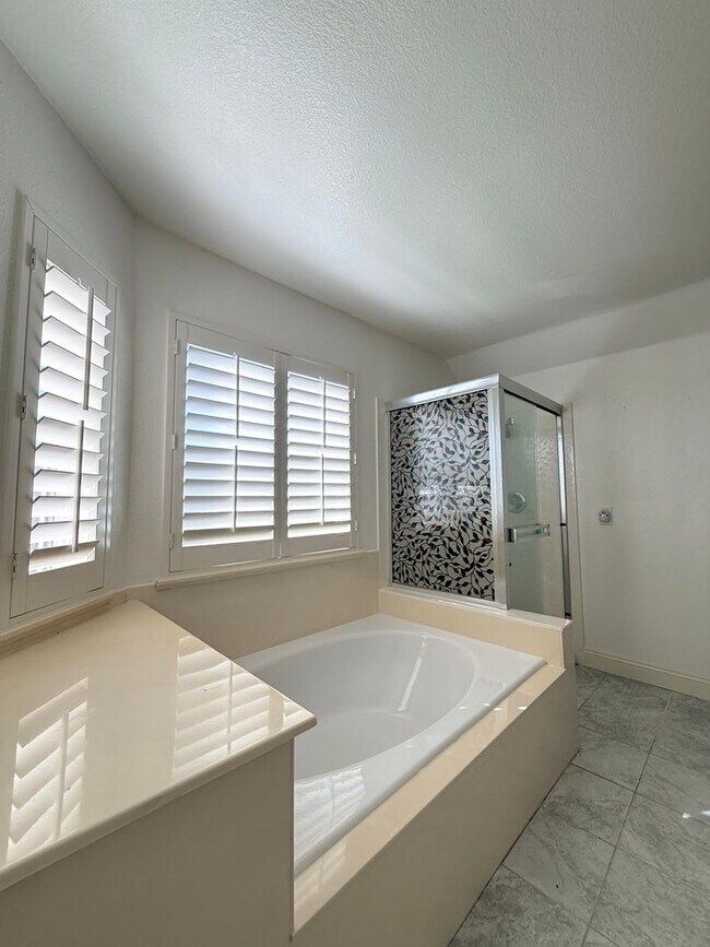 Building Photo - **Coming Soon — Spacious 3BR + 2.5BA Two-Level Condo in Pointe Pacific**
