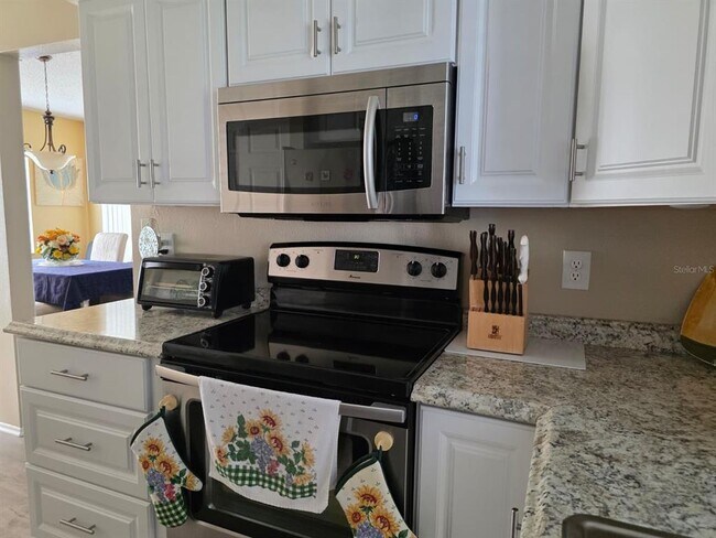 Building Photo - 9478 Nakoma Way