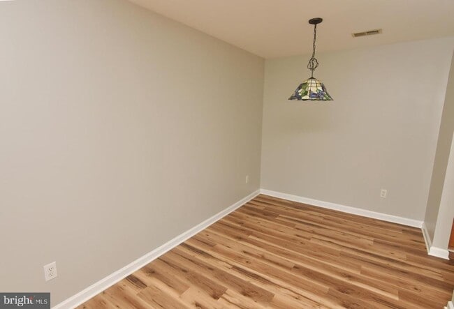Building Photo - 136 Brookland Ct