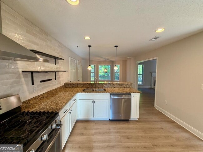 Building Photo - 344 McKibben Dr