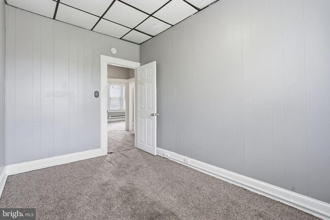 Building Photo - 5 S Wickham Rd